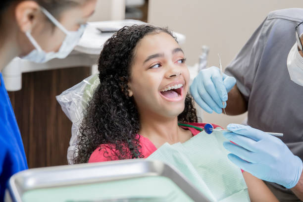 Best Emergency Dental Care for Broken or Chipped Teeth in Lowell, AR